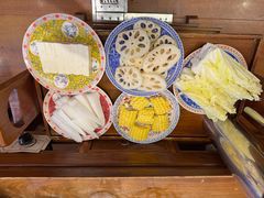 -沸炉重庆老火锅(军事博物馆店)