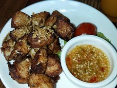 -乌托邦酒吧和餐厅