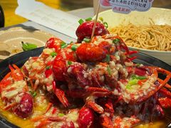 -巴厘龙虾·榜首油焖大虾(音乐学院·沿江酒馆店)