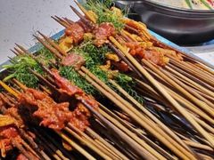 -钢管厂五区小郡肝串串香(奥克斯广场锦城万达店)