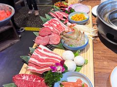 -明洞阿姨·韩式酱蟹烤肉·创意料理(三元桥店)