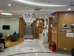 -雅悦齿科(顾村公园店)