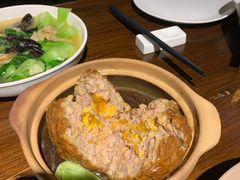 咸蛋黄狮子头-金枝玉叶上海人家食府(三里河店)
