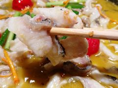 -山城外·非遗酸菜鱼(财富中心店)