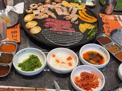 -彭妈家•韩国烤肉料理(张杨路店)