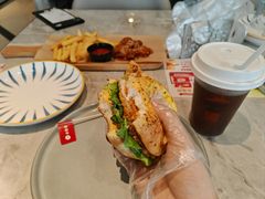 -必胜客(骡马市店)