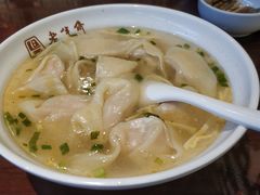 刀鱼馄饨-老半斋(福州路店)