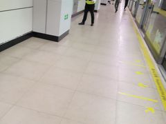 -上海体育场(地铁站)