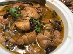 小鸡炖蘑菇-上关雪東北菜(中房金谊店)