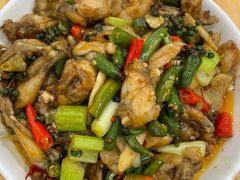 -鸿顺老铁锅美蛙鱼府(解放碑店)