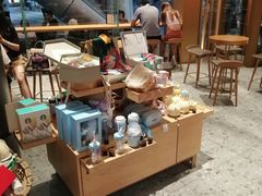零售区-星巴克臻选(济南恒隆店)