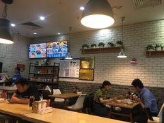 大堂-西粉堂新疆米粉(朝外店)