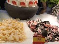 -四囍码头海鲜烧烤自助火锅(外滩南京东路悦荟广场店)