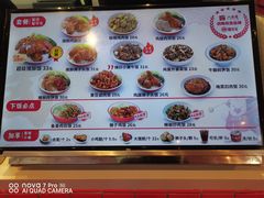 -猪戈戈超级猪脚饭(佳兆业店)