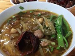-越洋肖氏老米线(杨家坪店)