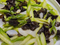 芦竹笋百合炒木耳-江太极江浙菜(马桥万达广场店)