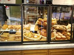 面包甜点陈列柜-多乐之日(和平伊势丹店)