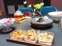 -忆江南·临江鱼馆