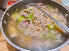 -全牛匠·乐山跷脚牛肉(新中关店)