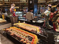 -钱小奴海鲜自助黑金店(杭州滨江龙湖店)