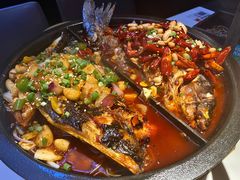 -鸣记脆皮烤鱼·海鲜烤鱼(三八广场店)