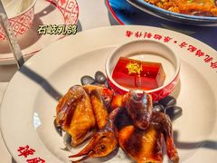 红烧中山石岐乳鸽-谭厨中山传家菜.乳鸽.脆鲩鱼(华强北中航城店)