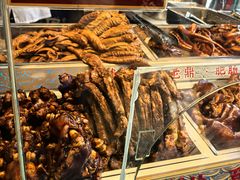 -老鼎万春卤菜(五代传承创始老店)