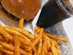 -TRIPS BURGER(大钟寺店)