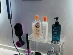 -涨巢·潮玩水疗局