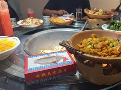 -挂旗柴锅鸡(蚌山区嘉年华店)