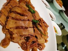 -八府香鸭·啫啫煲(华山路店)