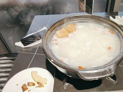 -牛牛和牛海鲜粥底火锅(长虹国际城店)