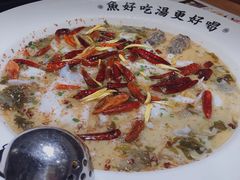 -江渔儿酸菜鱼·拔草餐厅(虎门君乐汇店)