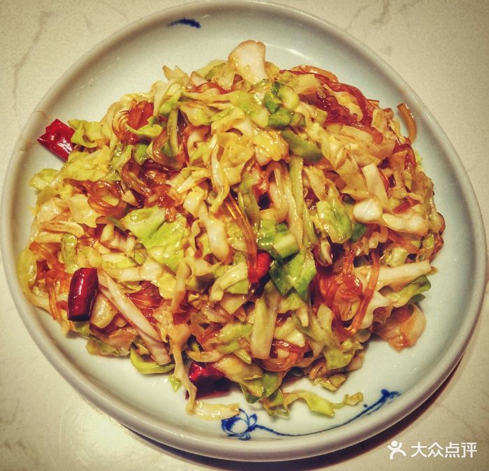 鱼图腾·好吃的鱼头泡饼(爱琴海店)莲花白炒粉条图片 - 第2张