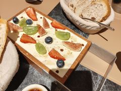 鲜果奶酪盘-秋林西餐厅