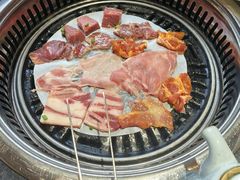 -匠牛亭·锅物烧肉放题自助(昆百大·泰业城店)