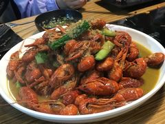 -陆记牛庄·碳锅龙虾烧烤(爱上花园店)