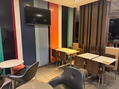 -麦当劳(常山服务区得来速店)