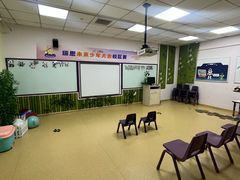 -瑞思少儿中心·少儿英语素养启蒙(勒泰直营校区)