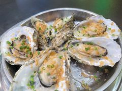 蒜蓉粉丝蒸生蚝-飞尝蚝·顺德菜·鱼生(顺德总店)