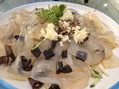 -鹤乡东北菜(崮山路店)