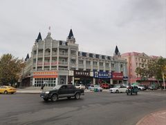-布尔津河堤夜市