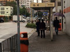 对面的公交站-泛达太子轩酒店
