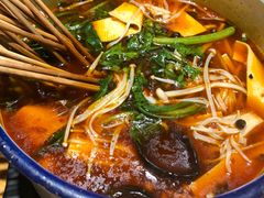 -喝丢一只鞋海鲜烧烤·海肠捞饭(文体街店)