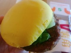 -麦当劳(展览路店)
