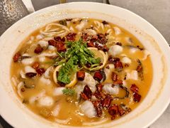 金汤柠檬酸菜鱼-邢家锅贴老店·非遗·开封菜(金明广场店)