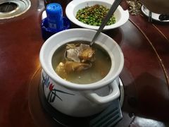 野生菌王汤-何氏排骨(左家塘店)
