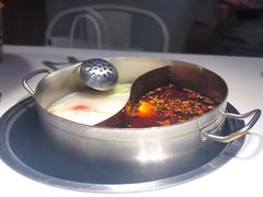 鸳鸯锅-大斌家串串火锅(德思勤店)