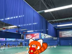 -中地华冠羽毛球俱乐部