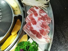 猪五花-哈哈碳都·牛肋条无限自助烤肉(宝龙店)